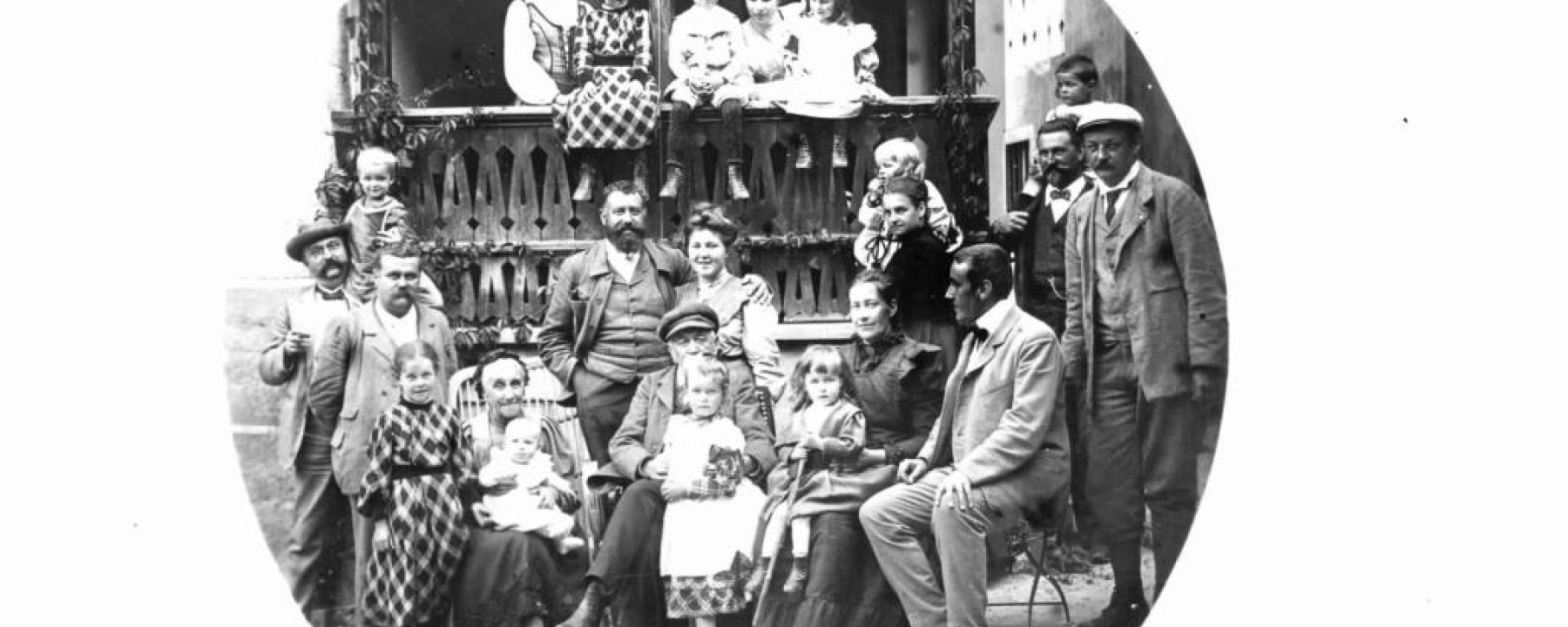 Drei Generationen der Grossfamilie Lorenz.