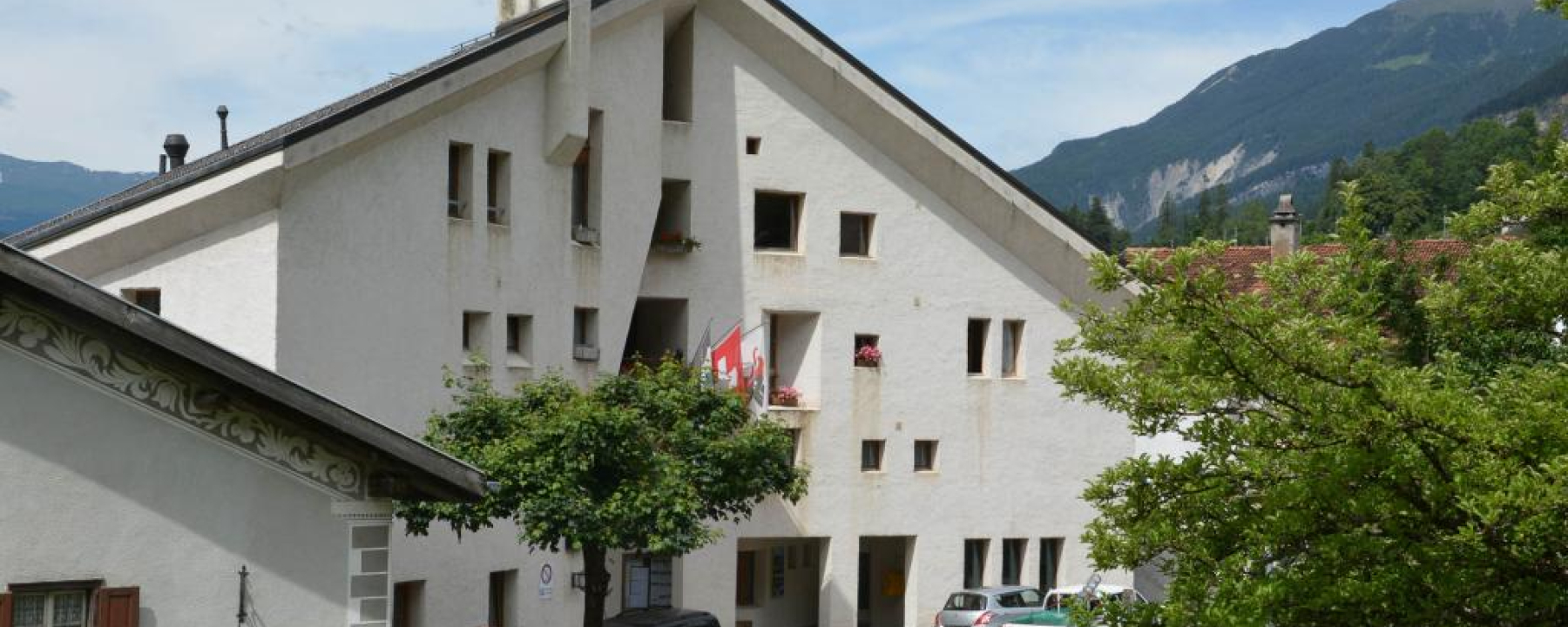 Das Gemeindehaus kopiert das Engadiner Haus nicht, sondern interpretiert es neu.