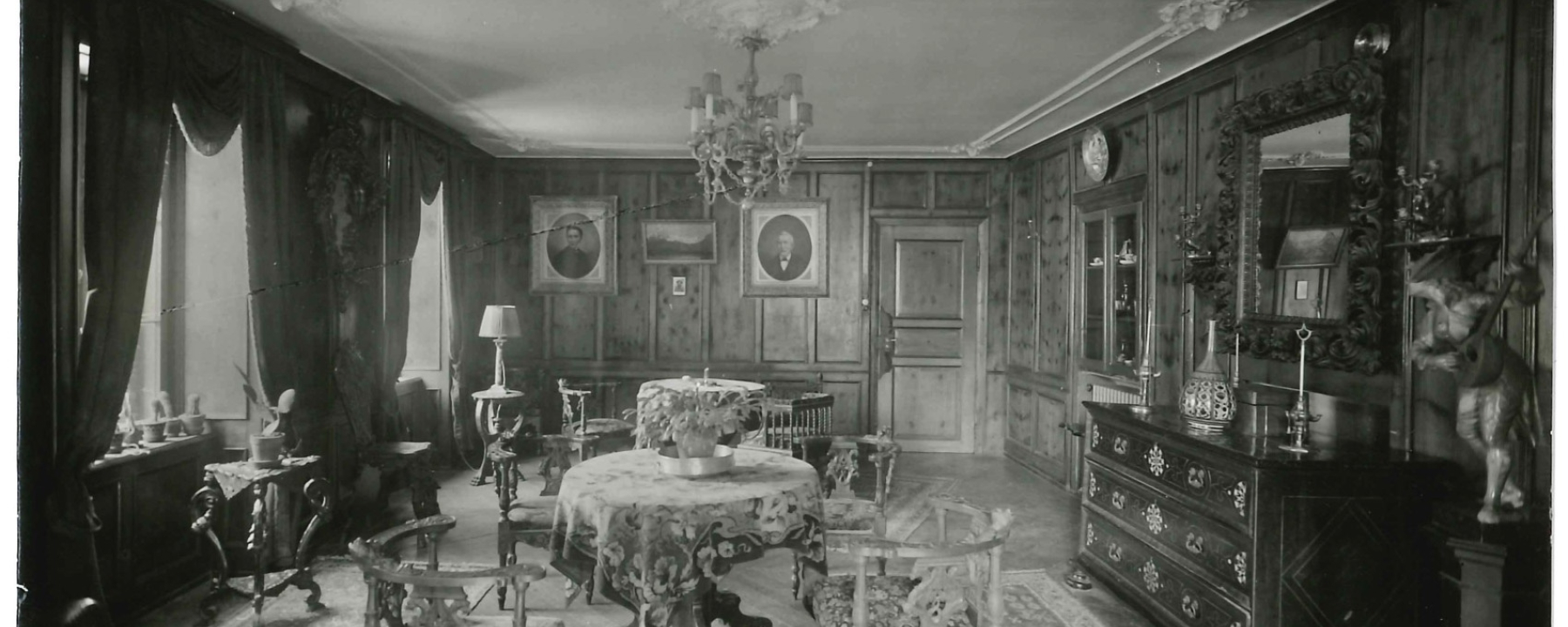 Holzstube des Hotels Pianta, in der sich schon die Familie Segantini aufgehalten hat.