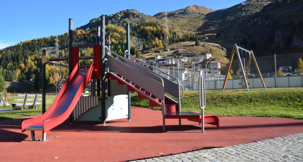 Grenzüberschreitende Rennradtour von Savognin über den Julierpass und Malojapass nach Chiavenna (Kleven) über Silvaplana, Maloja und Vicosoprano (oua_51931971_image) Grenzüberschreitende Rennradtour von Savognin über den Julierpass und Malojapass nach Chiavenna (Kleven) über Silvaplana, Maloja und Vicosoprano (oua_51931971_image)