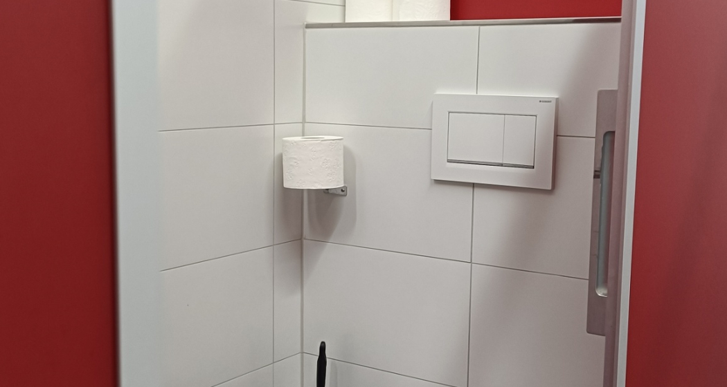 Öffentliche Toilette Kiosk Lai Barnagn Savognin (oua_611967489_image) Öffentliche Toilette Kiosk Lai Barnagn Savognin (oua_611967489_image)