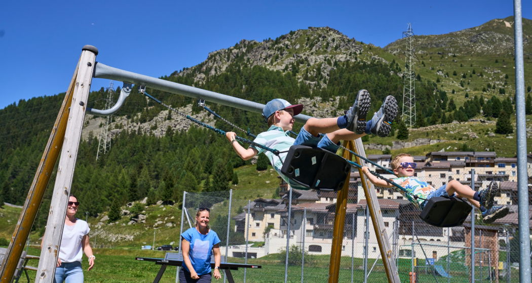 Spielplatz & Multisportplatz Jerts in Bivio (oua_620650983_image) Spielplatz & Multisportplatz Jerts in Bivio (oua_620650983_image)