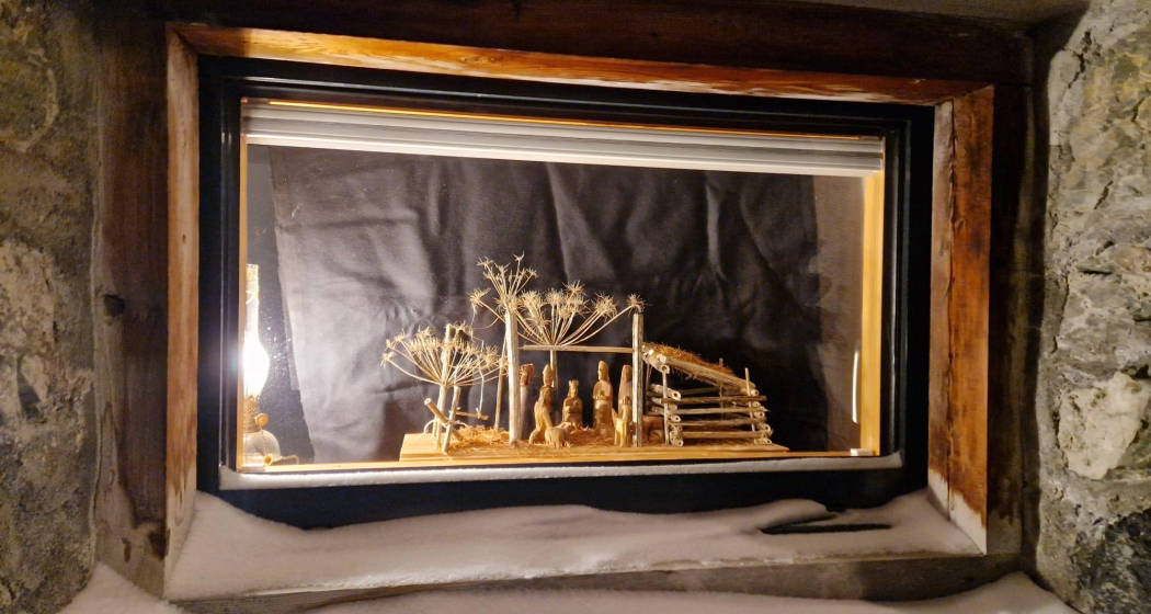 Adventsfenster in Bivio (gdl_883499895_image)