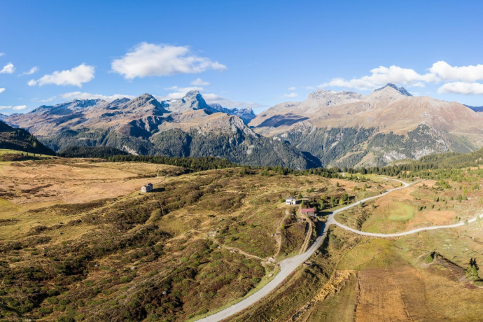 660 Alp Flix Bike (oua_61148999_image)