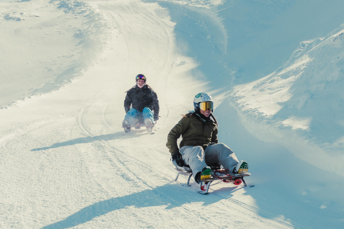 Pistenbock Schlittelrennen (gdl_897979548_image) Pistenbock Schlittelrennen (gdl_897979548_image)