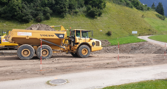 Bauarbeiten Pumptrack Lai Barnagn