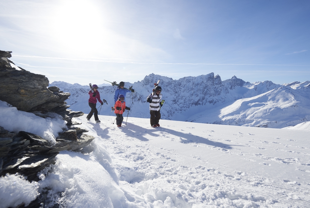 Skiing in Savognin Bivio