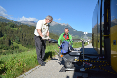 Postauto Barrierefrei ""