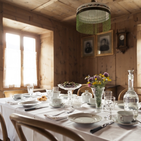 Hotel Frisch in Riom, Savognin Bivio Albula Hotel Frisch in Riom, Savognin Bivio Albula