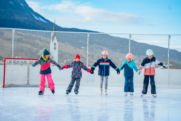 Kunsteisbahn Savognin ""