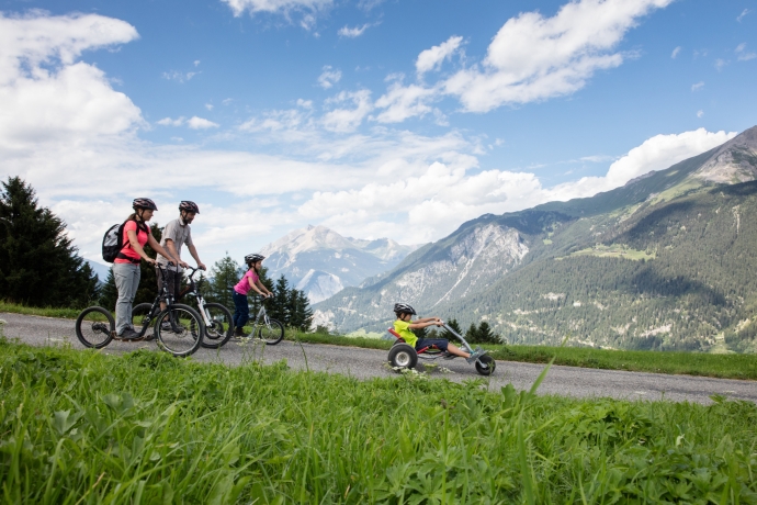 Scooter and mountain cart rides in Savognin Scooter and mountain cart rides in Savognin